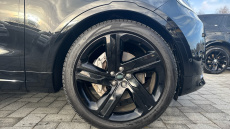 Land Rover Discovery 3.0 D300 Dynamic HSE 5dr Auto Diesel Station Wagon